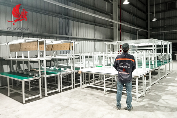 Sukavina chuyên gia công các loại bàn thao tác nhà xưởng theo yêu cầu